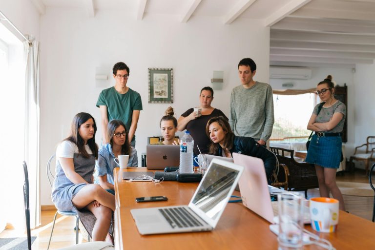 Renting de tecnología vs. leasing: diferencias clave y cuál es mejor para su negocio