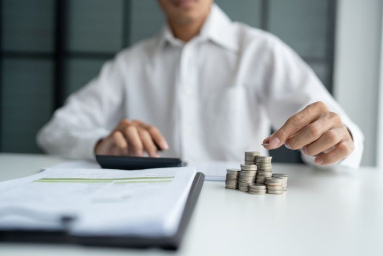 ¿Cómo reducir el gasto en tecnología? Renting de equipos como estrategia financiera