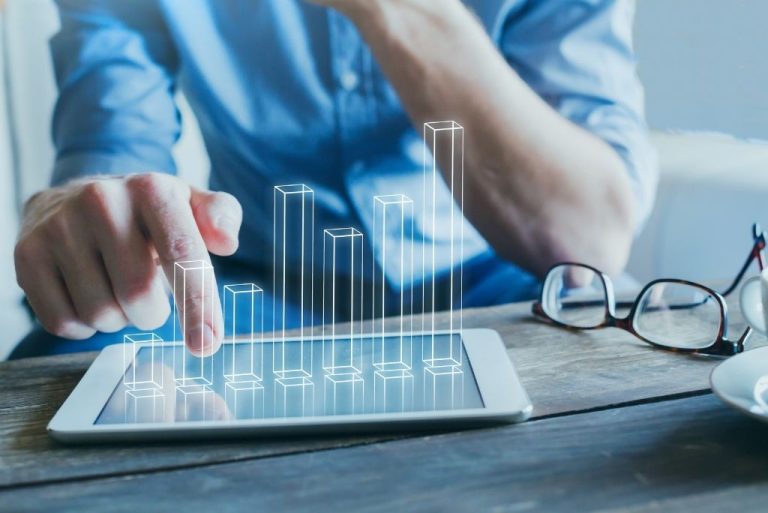 ¿Cómo calcular el ROI del alquiler de equipos de cómputo en su empresa?